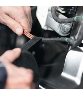 Lint-free fabric tape